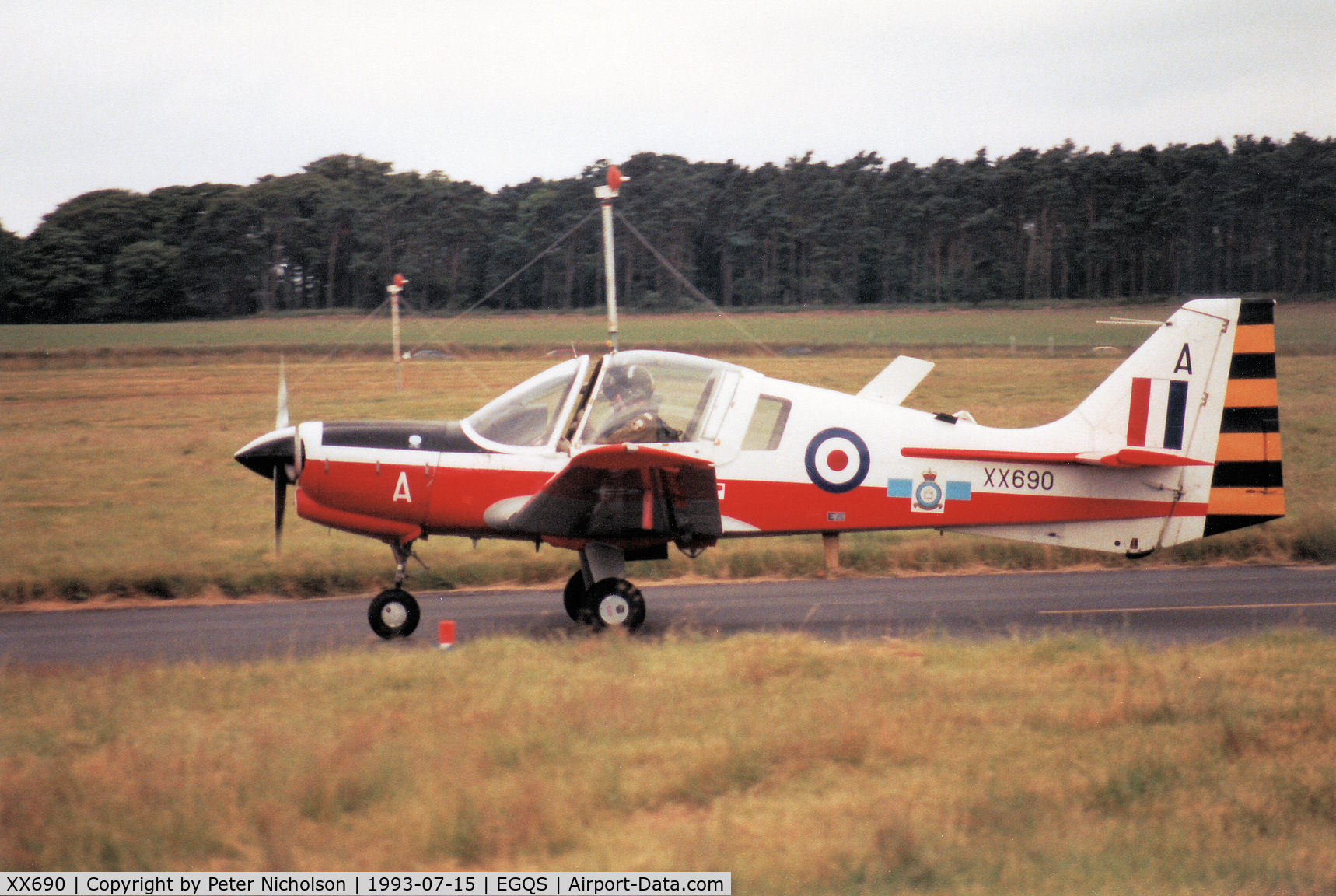 XX690, 1975 Scottish Aviation Bulldog T.1 C/N BH.120/336, Bulldog T.1, callsign UAG 92, of Yorkshire University Air Squadron on detachment to RAF Lossiemouth in the Summer of 1993.