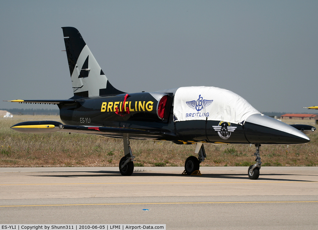 ES-YLI, Aero L-39 Albatros C/N 691876, Used as a demo during LFMI Airshow 2010... New c/s...