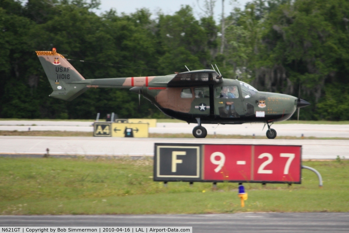 N621GT, Cessna 337 Super Skymaster C/N 337M-0292, Arriving at Lakeland, Florida during Sun N Fun 2010.