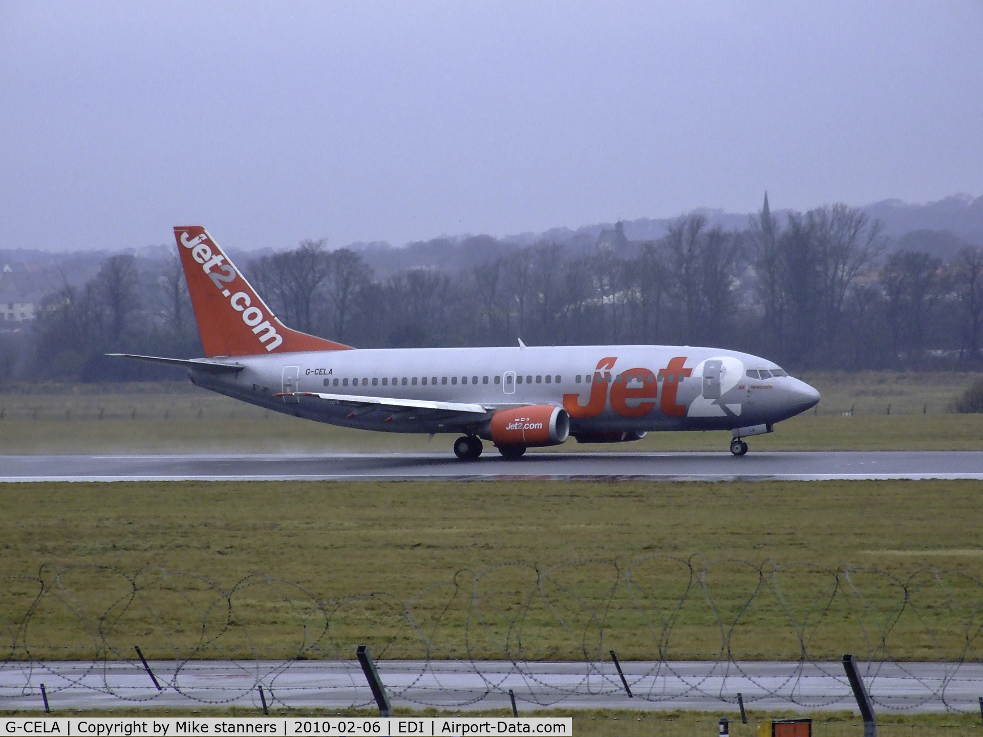 G-CELA, 1986 Boeing 737-377(QC) C/N 23663, Jet2 Boeing 737-377QC Landing on runway 06