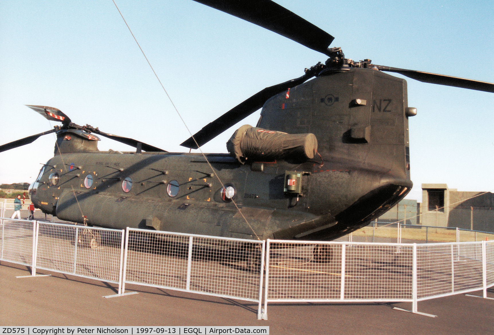 ZD575, Boeing Vertol Chinook HC.2 C/N M/A035/B-867/M7023), Chinook HC.2, callsign ODM 67, of 27[Reserve] Squadron based at RAF Odiham on display at the 1997 RAF Leuchars Airshow.