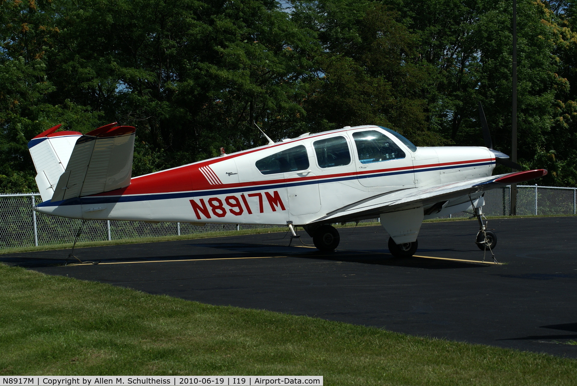 N8917M, 1964 Beech S35 Bonanza C/N D-7322, 1964 Beech S35