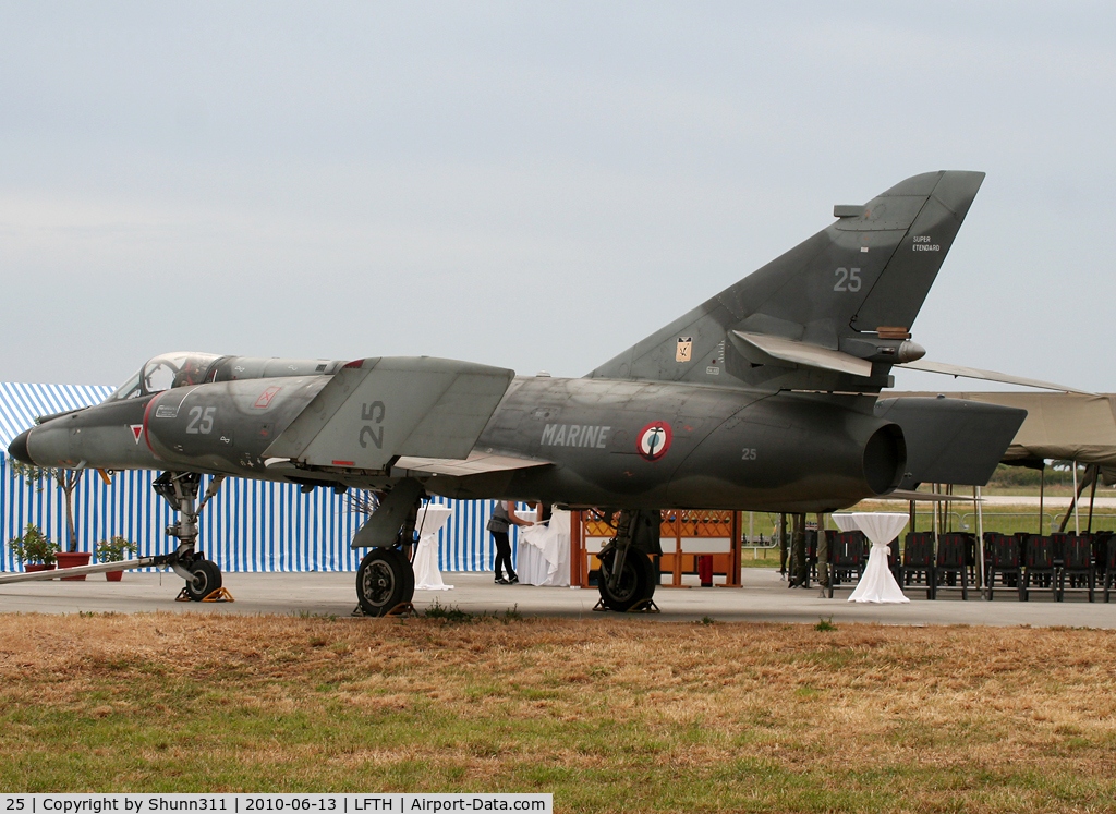 25, Dassault Super Etendard C/N 25, Displayed Super Etendard at the VIP area...