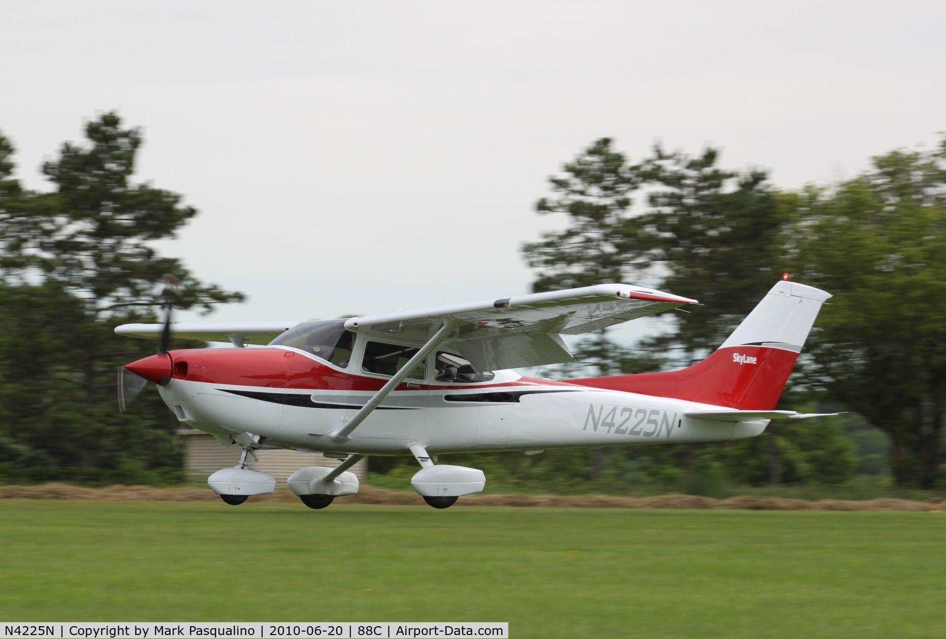 N4225N, 1999 Cessna 182S Skylane C/N 18280445, Cessna 182S