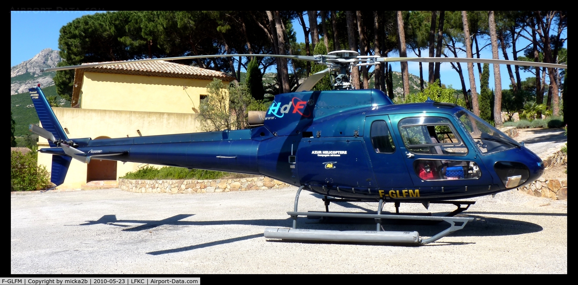 F-GLFM, Eurocopter AS-350BA Ecureuil C/N 1395, Parked at the Signoria Hotel.