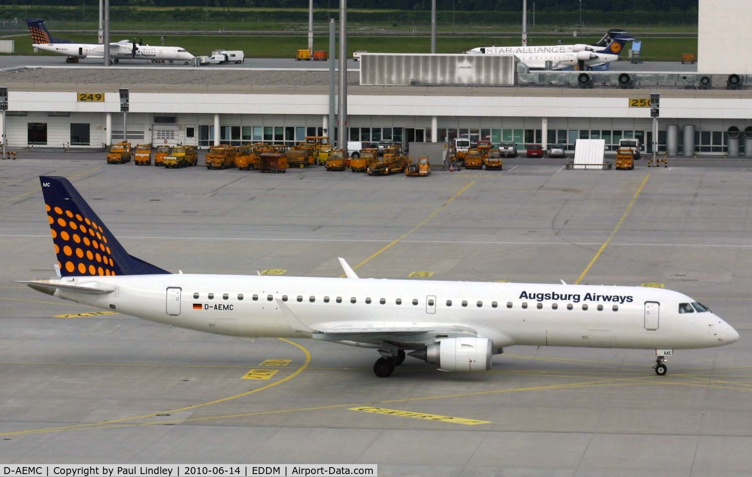 D-AEMC, 2009 Embraer 195LR (ERJ-190-200LR) C/N 19000300, busy at Munich