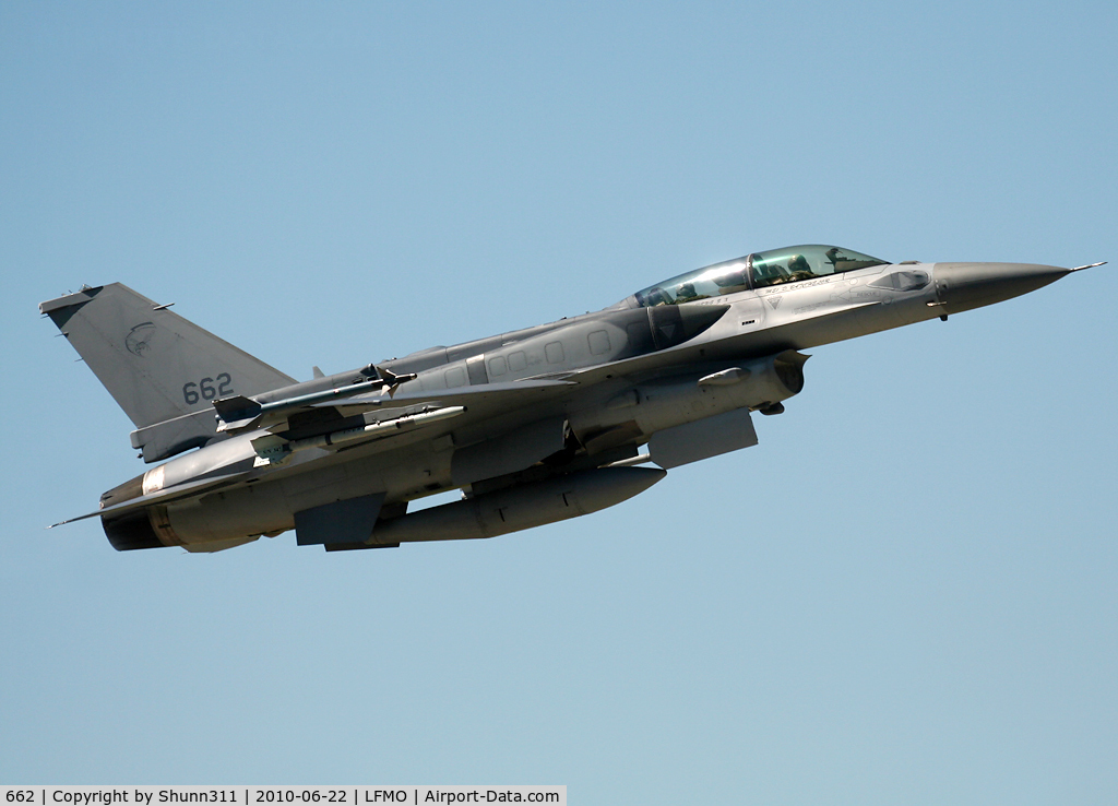 662, Fokker F-16AM Fighting Falcon C/N 6K-34, On take off during Garuda 2010 Exercice...