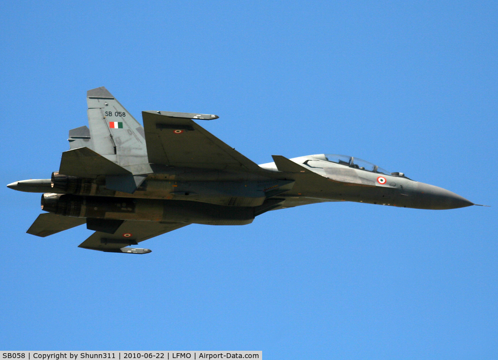 SB058, Sukhoi Su-30MKI C/N 10MK2504, Passing above the runway during Garuda 2010 Exercice...