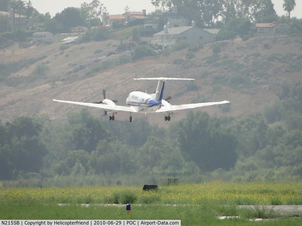 N215SB, 1978 Beech A200 C/N BC-57, Airbourne heading west towards Puddingstone Lake, Bonelli Park area