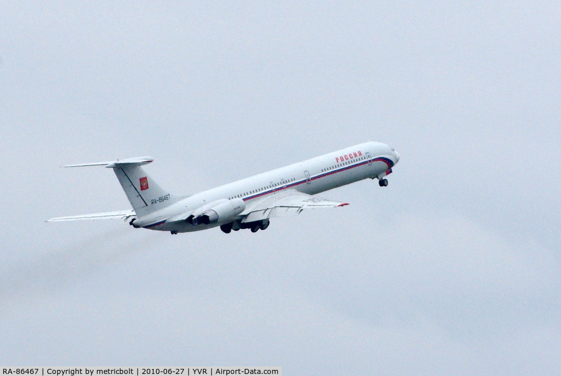 RA-86467, 1987 Ilyushin Il-62M C/N 3749733, take off from YVR