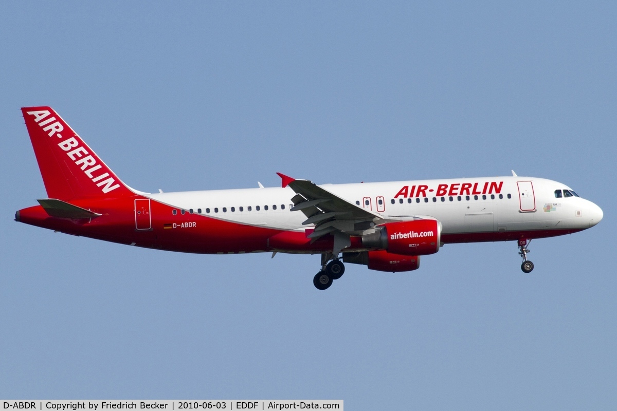 D-ABDR, 2007 Airbus A320-214 C/N 3242, short final RW07R