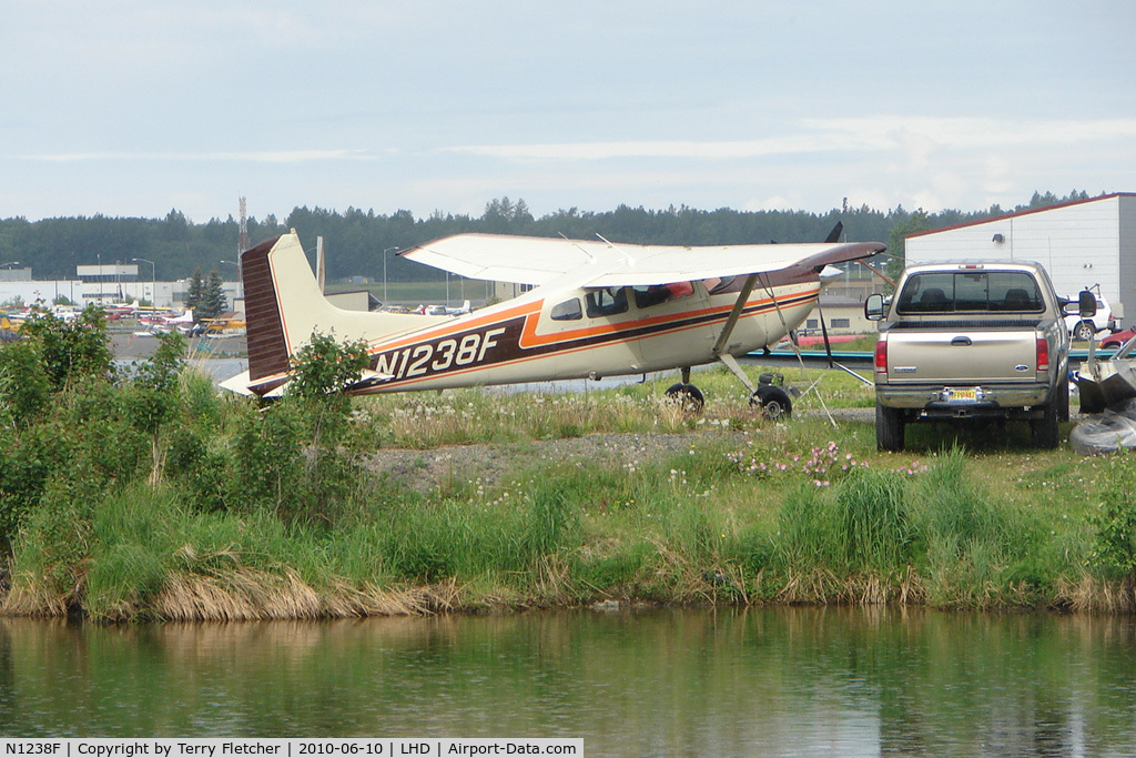 N1238F, 1975 Cessna A185F Skywagon 185 C/N 18502798, 1975 Cessna A185F, c/n: 18502798 at Lake Hood