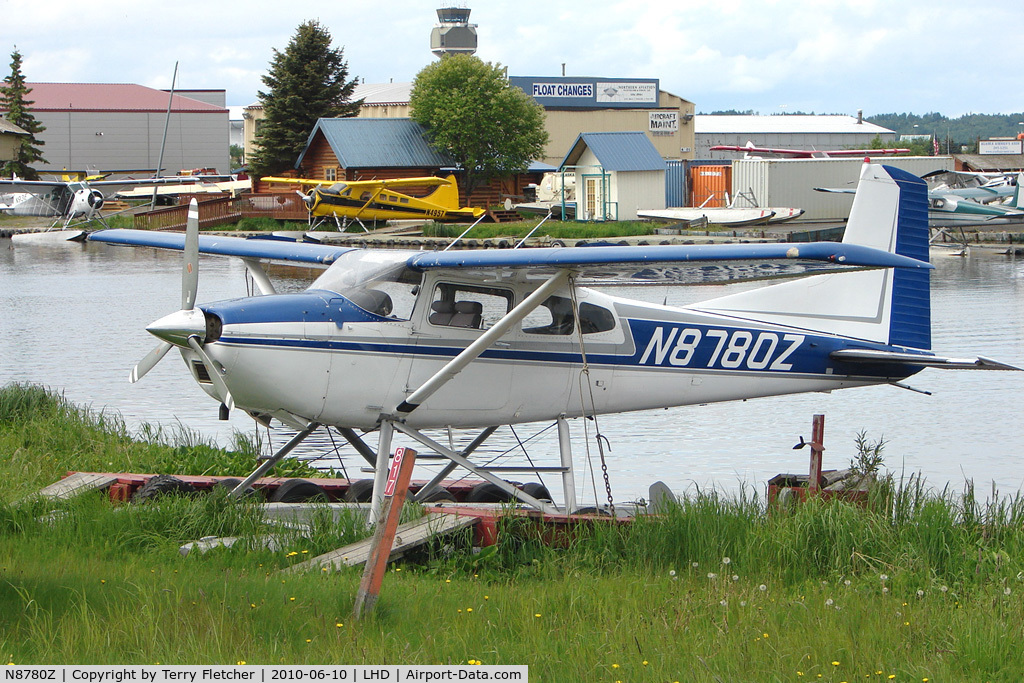 N8780Z, 1976 Cessna A185F Skywagon 185 C/N 18502917, 1976 Cessna A185F, c/n: 18502917 on Lake Hood