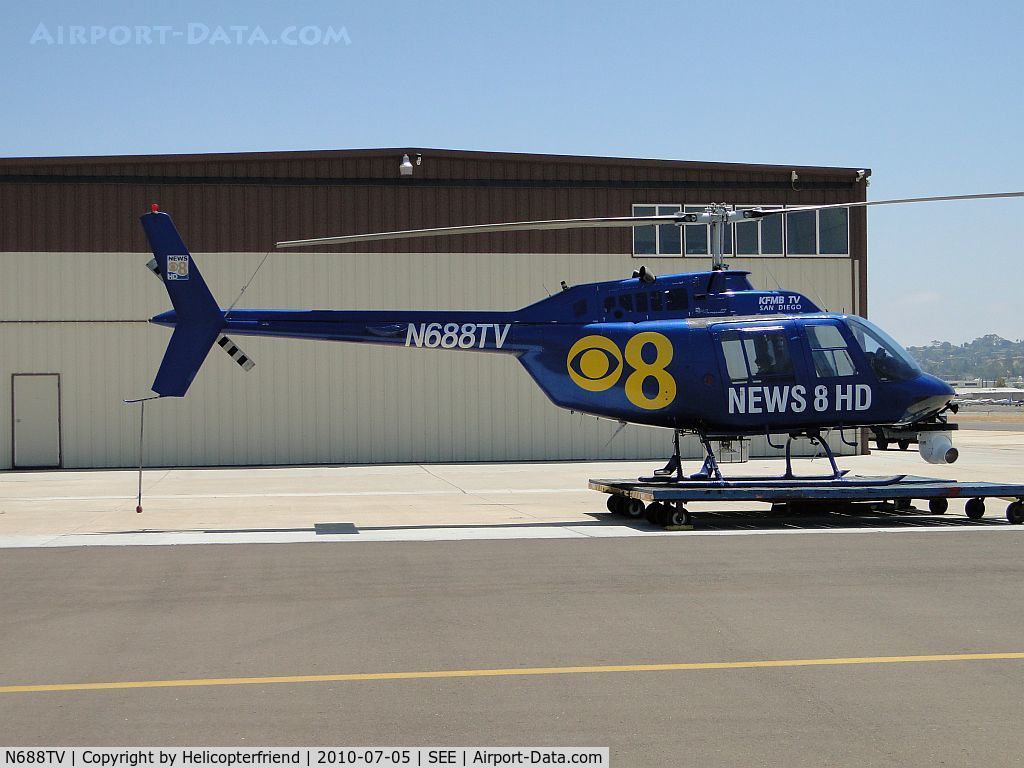 N688TV, Bell 206B JetRanger C/N 2642, Awaiting crew for afternoon traffic reporting