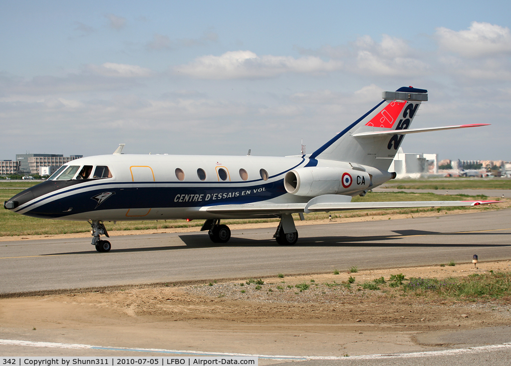 342, Dassault Falcon (Mystere) 20F C/N 342, Taxiing to the military area...