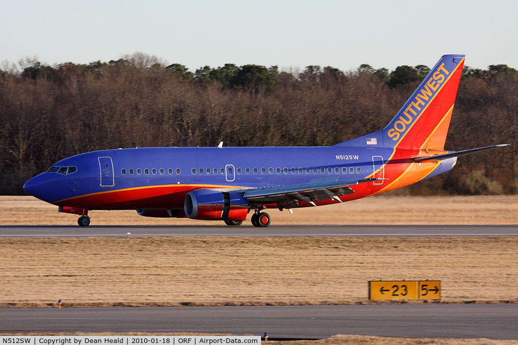 N512SW, 1991 Boeing 737-5H4 C/N 24189, Southwest Airlines N512SW (FLT SWA151) from Baltimore/Washington Int'l (KBWI) rolling out after landing on RWY 5.