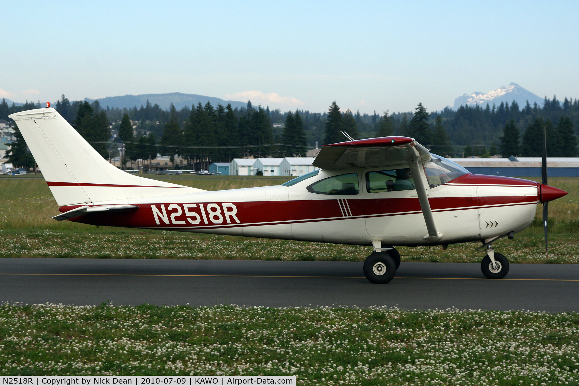 N2518R, 1967 Cessna 182K Skylane C/N 18258218, KAWO
