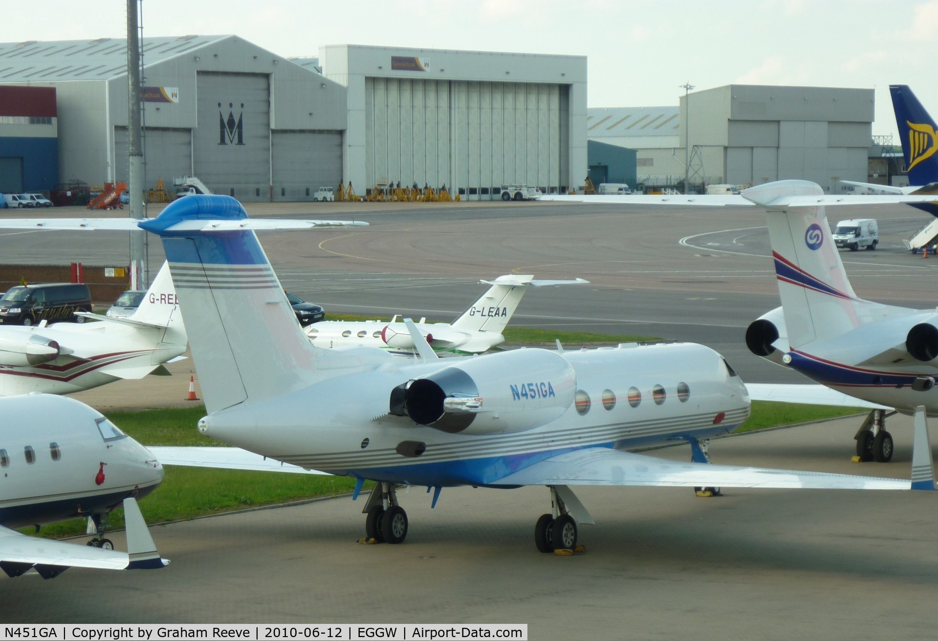 N451GA, 1993 Gulfstream Aerospace G-IV C/N 1221, Parked at the rear of a hotel at Luton Airport.