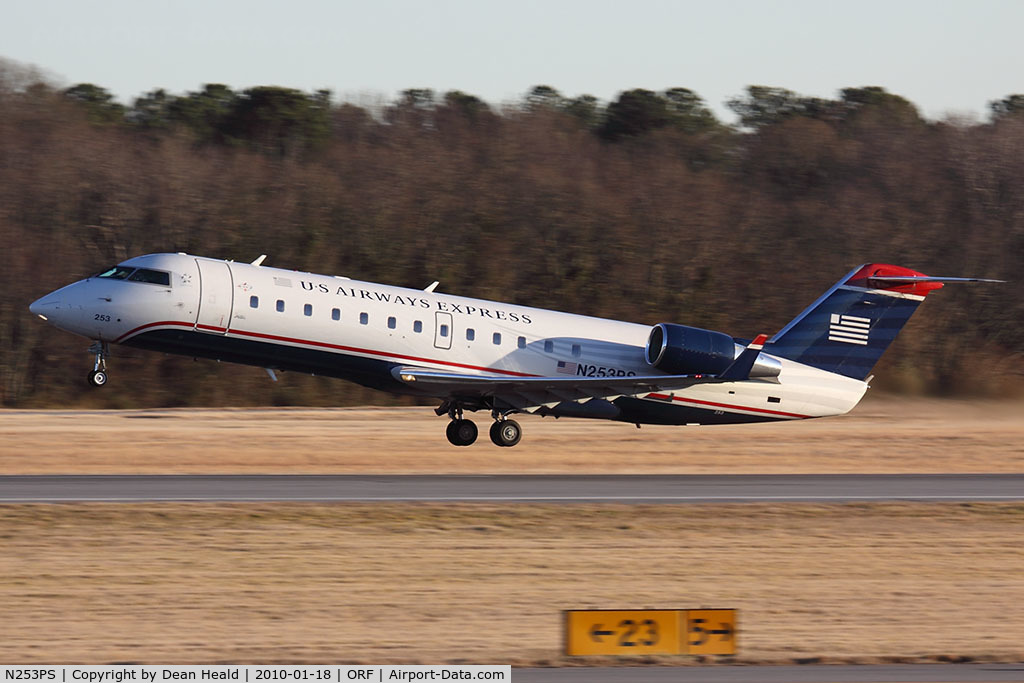 N253PS, 2004 Bombardier CRJ-200ER (CL-600-2B19) C/N 7934, US Airways Express (PSA Airlines) N253PS departing RWY 5 enroute to New York La Guardia (KLGA) as 
