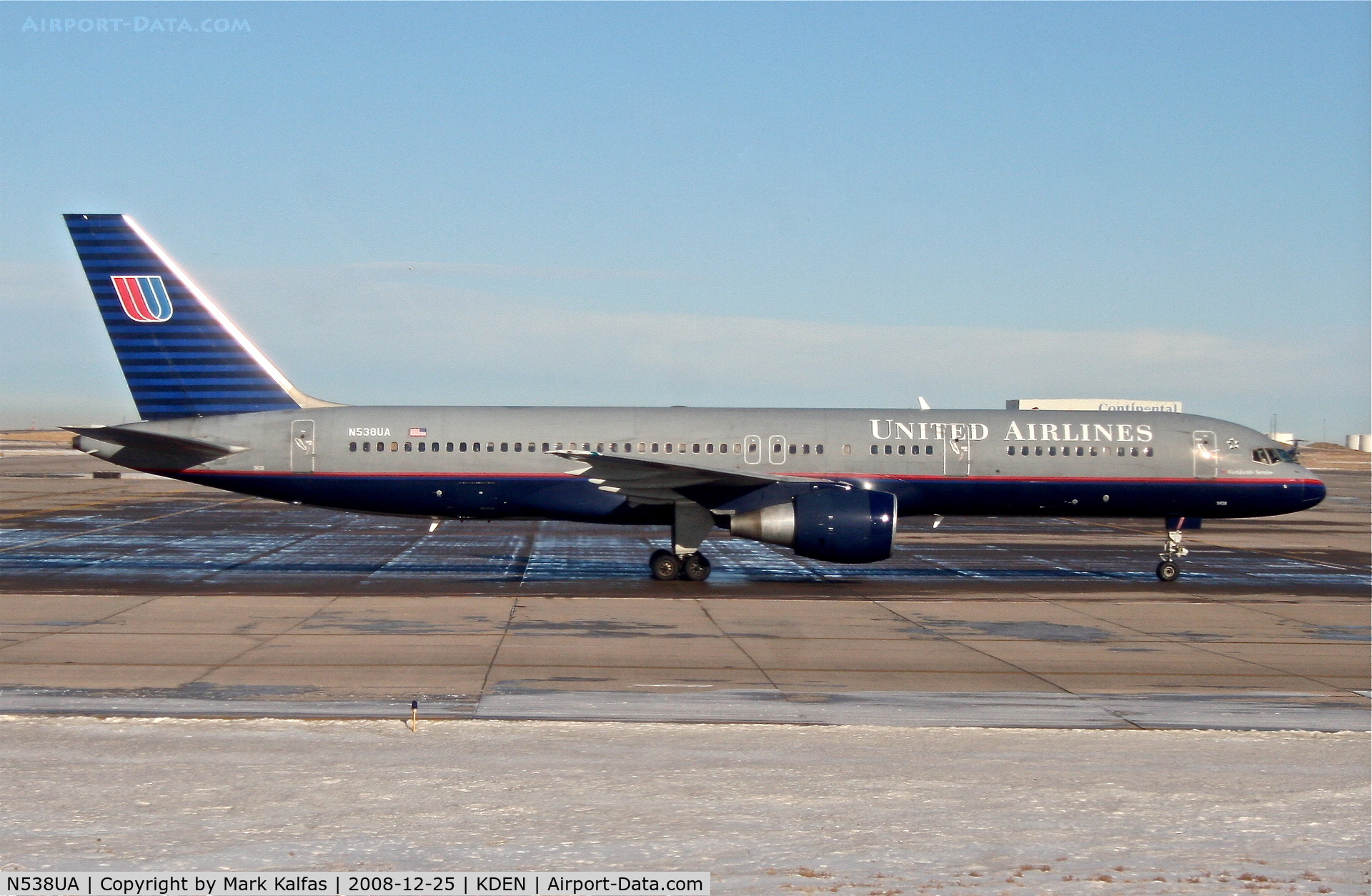 N538UA, 1991 Boeing 757-222(SF) C/N 25222, United Airlines Boeing 757-222, N538UA on Bravo Sierra KDEN.