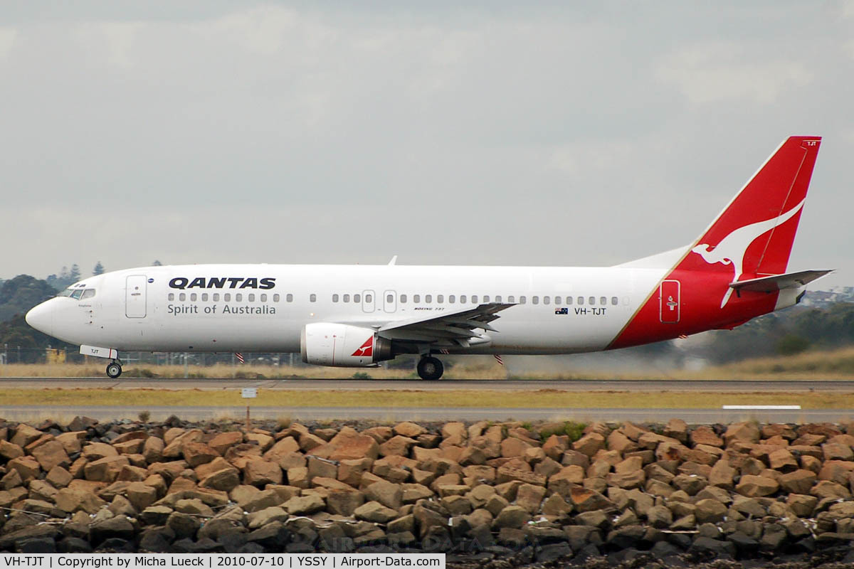 VH-TJT, 1993 Boeing 737-476 C/N 24445, At Sydney
