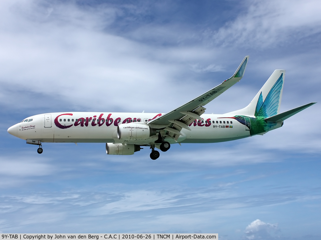 9Y-TAB, 2000 Boeing 737-8Q8 C/N 28233, Caribbean Airlines  Boeing 737-8Q8 (28233/598) @ SXM / TNCM