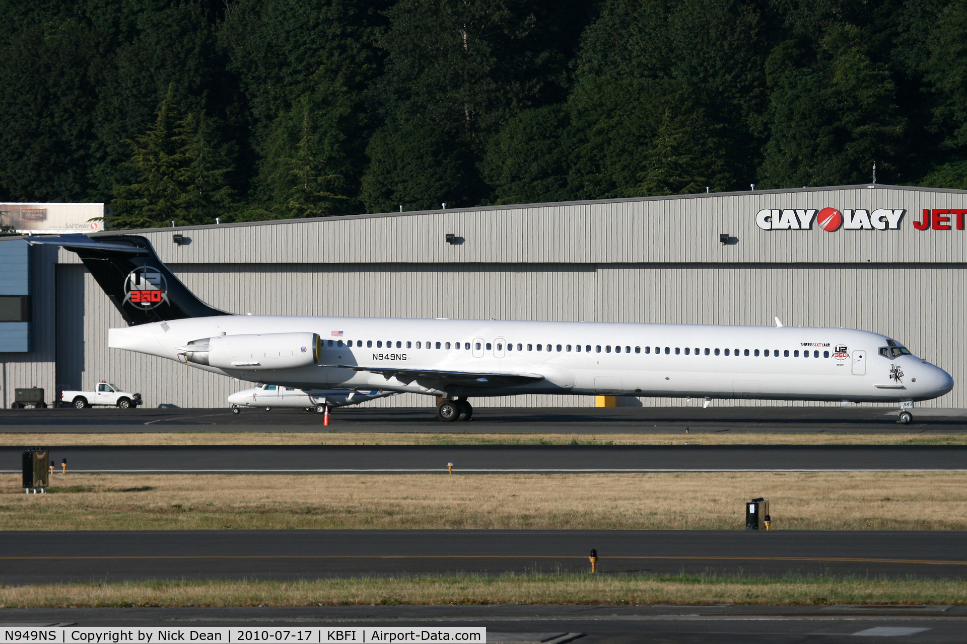 N949NS, 1990 McDonnell Douglas MD-83 (DC-9-83) C/N 53022, KBFI