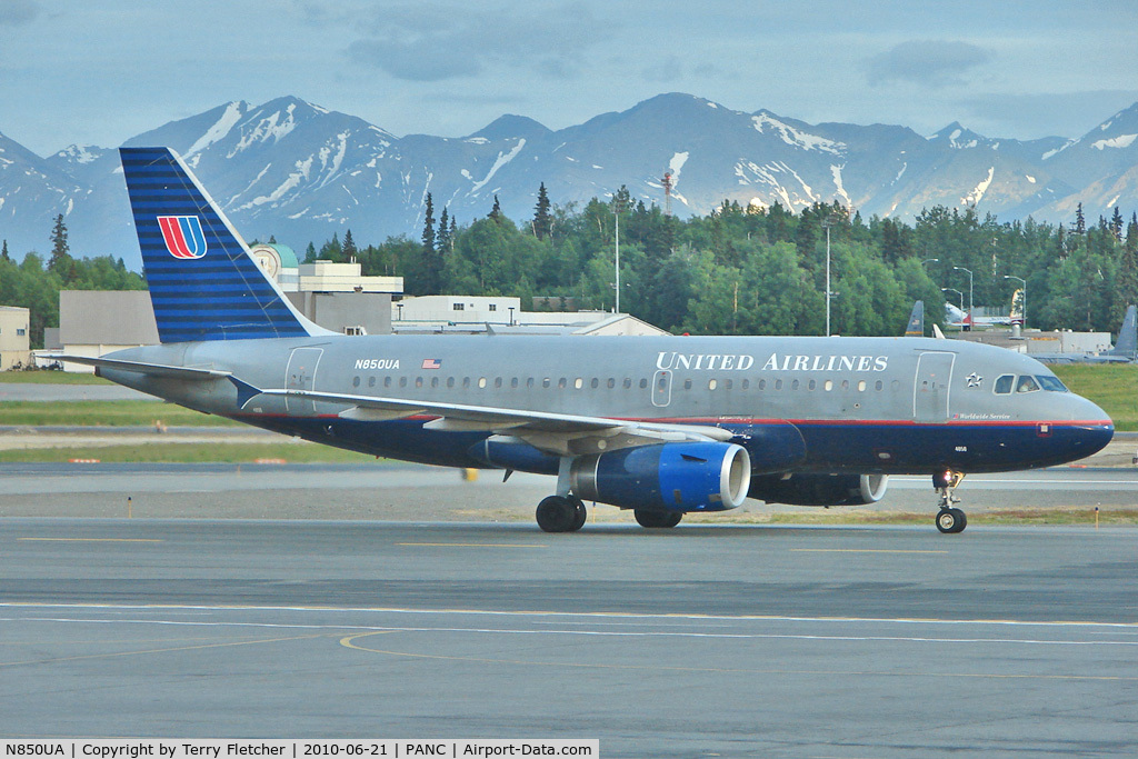 N850UA, 2002 Airbus A319-131 C/N 1653, 2002 Airbus A319-131, c/n: 1653 of United at Anchorage