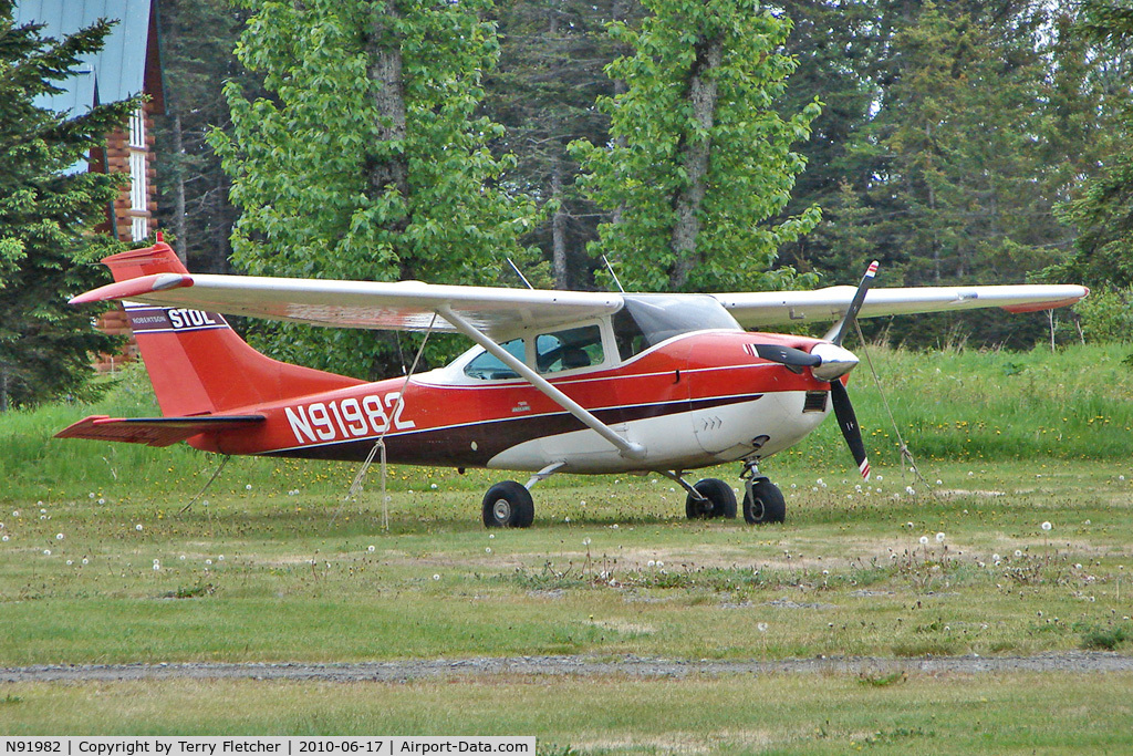 N91982, 1969 Cessna 182M Skylane C/N 18259980, 1969 Cessna 182M, c/n: 18259980 at Anchor Point Alaska