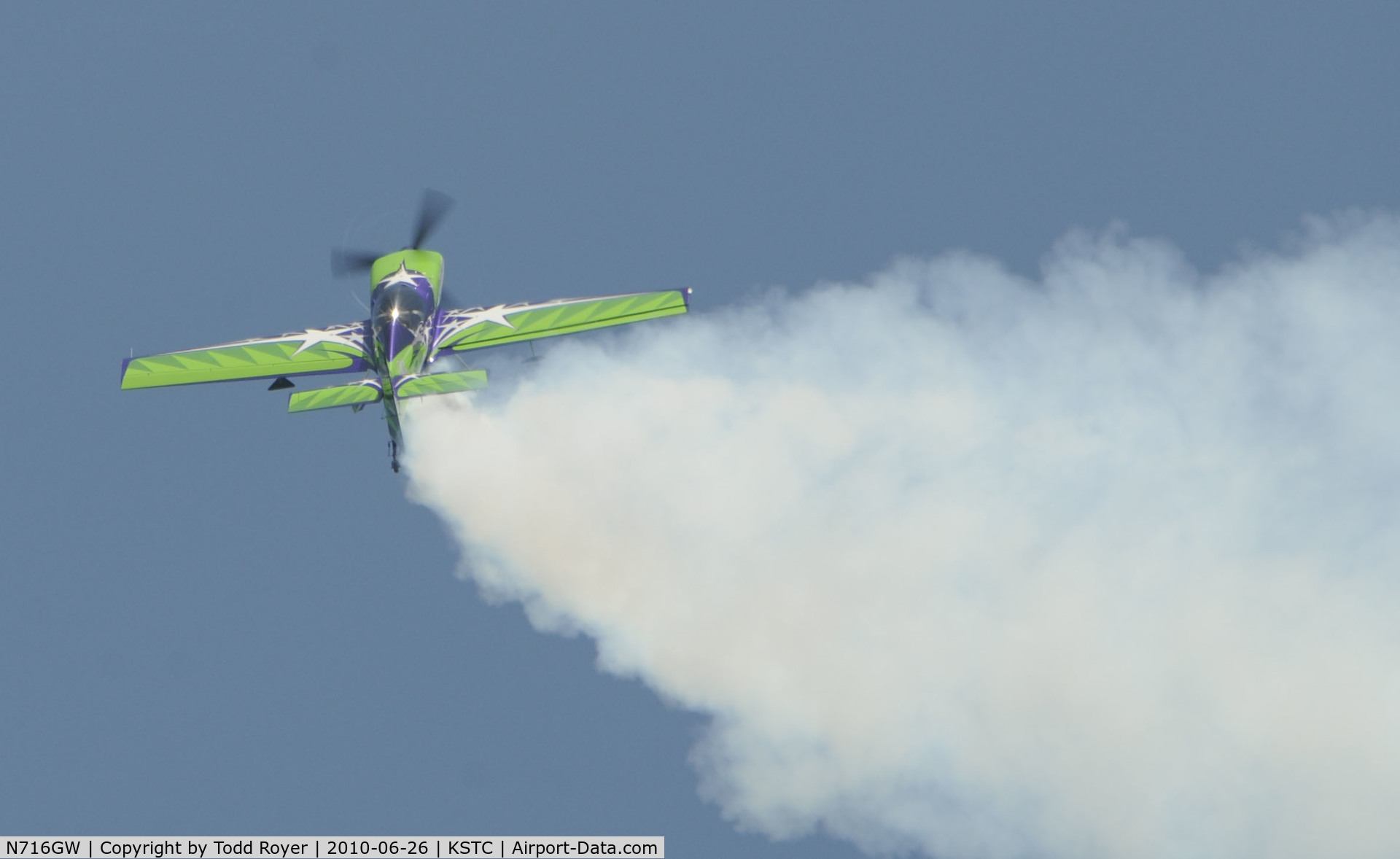 N716GW, 2006 MX Aircraft MX2 C/N 4, PERFORMING AT THE GREAT MINNESOTA AIR SHOW