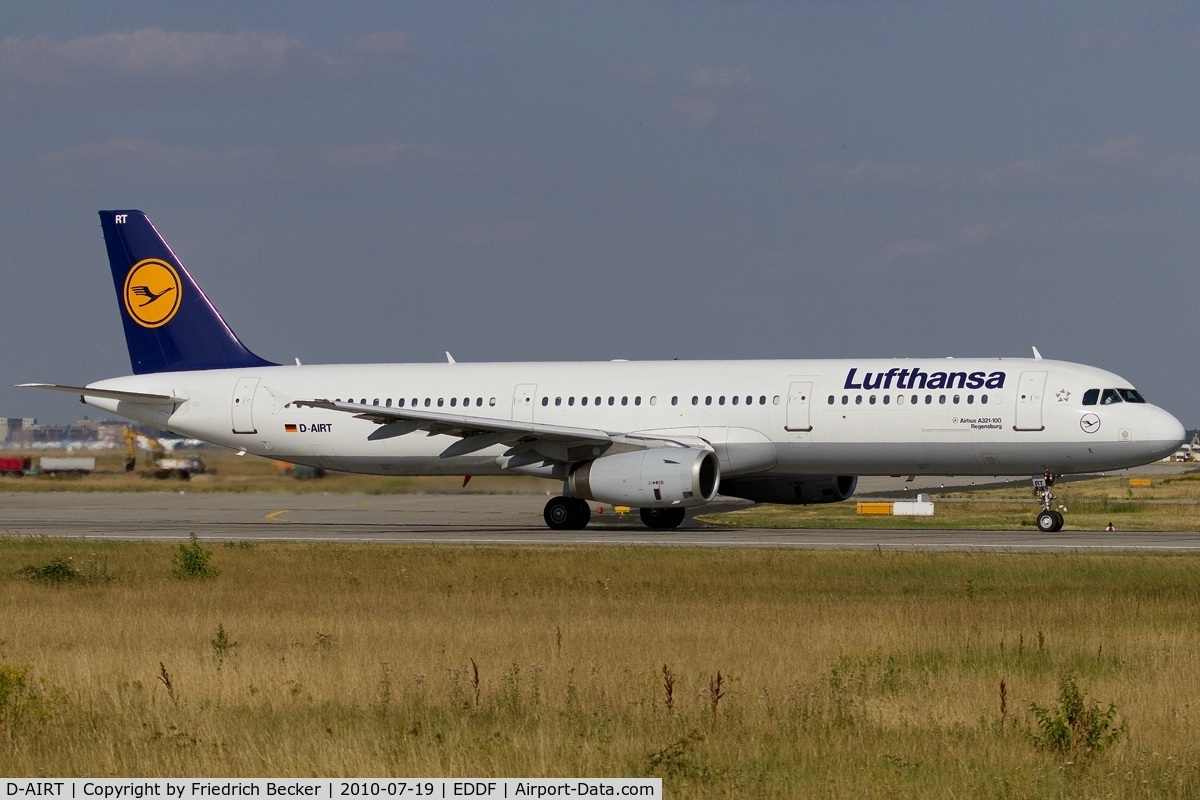 D-AIRT, 1997 Airbus A321-131 C/N 0652, departing via RW18W
