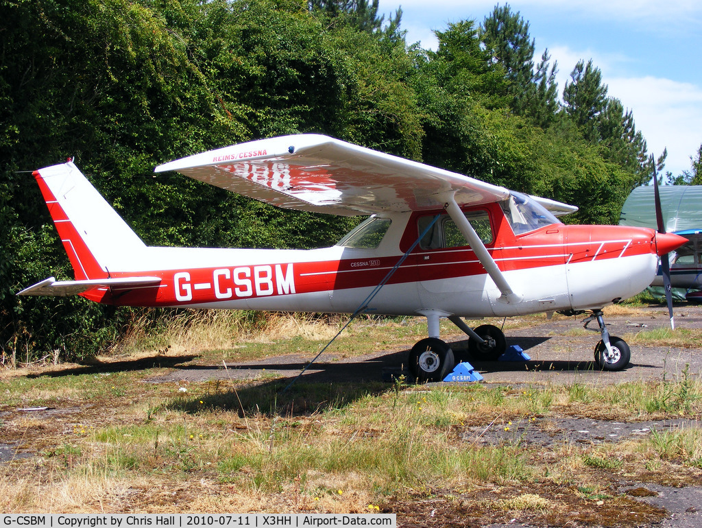 G-CSBM, 1977 Reims F150M C/N 1359, at Hinton in the Hedges