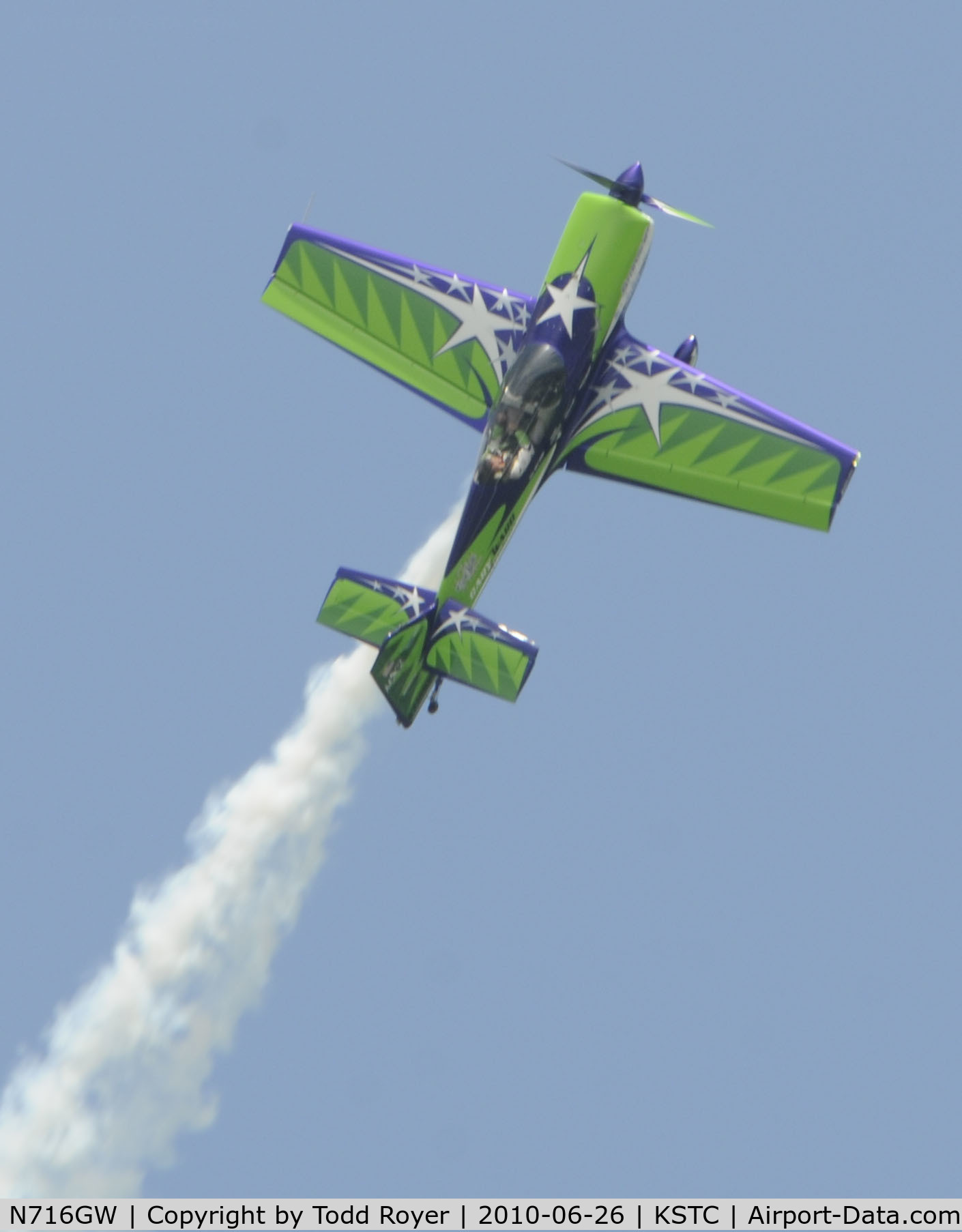 N716GW, 2006 MX Aircraft MX2 C/N 4, performing at the 2010 Great Minnesota Air Show