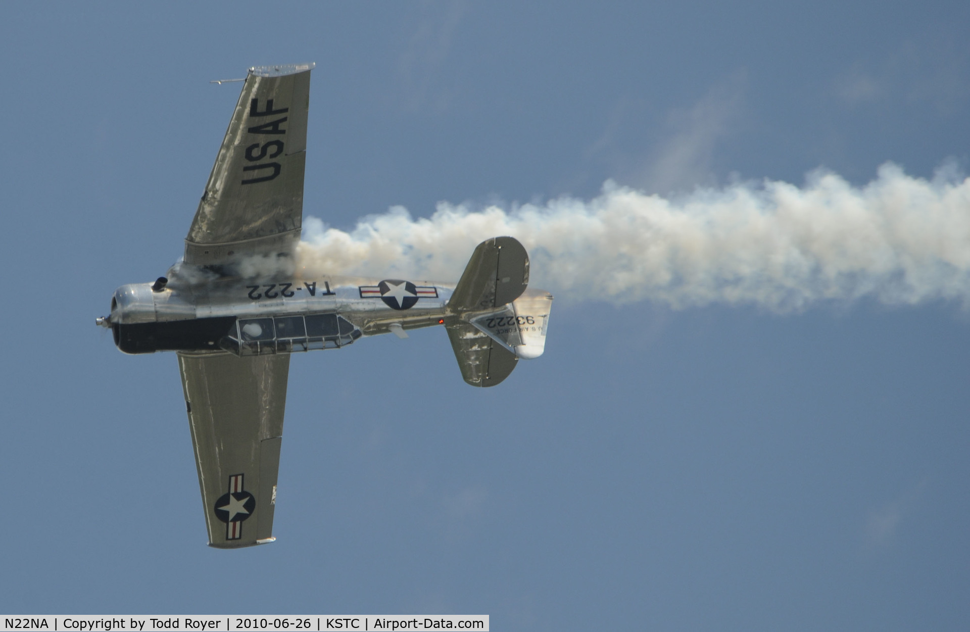 N22NA, 1946 North American T-6G Texan C/N 168-326, performing at the 2010 Great Minnesota Air Show