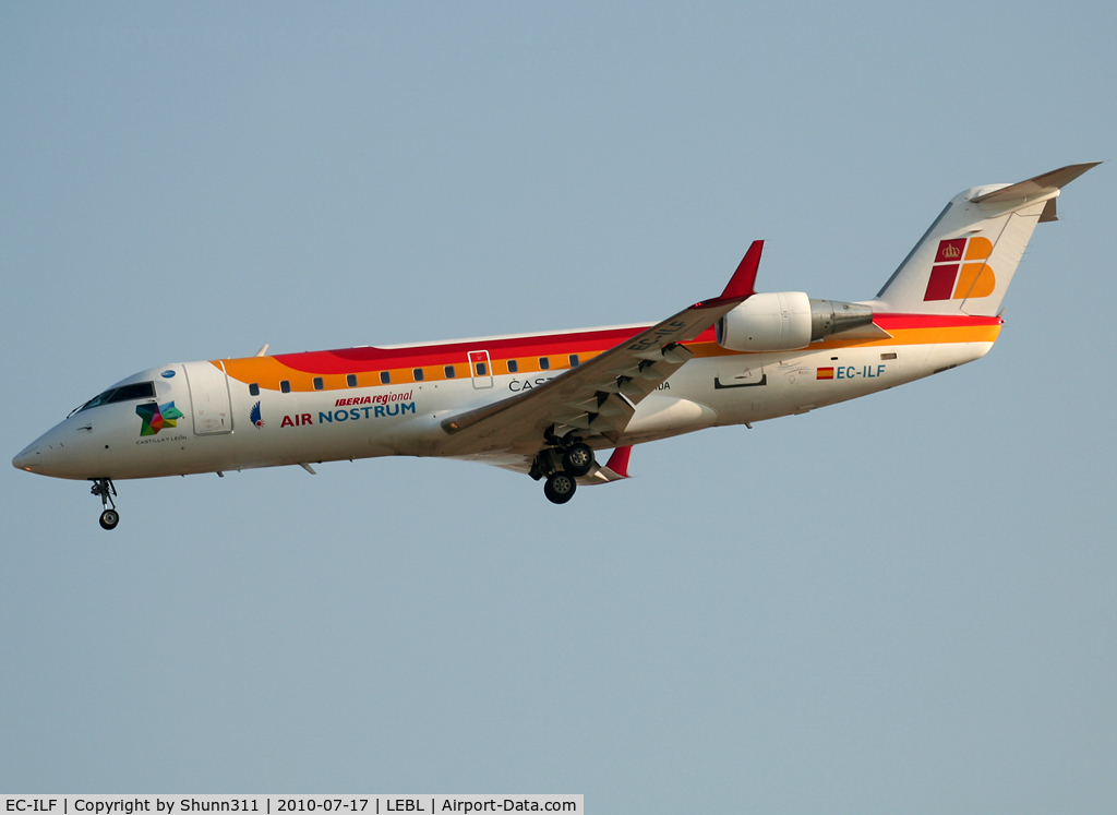 EC-ILF, 2003 Canadair CRJ-200 (CL-600-2B19) C/N 7746, Landing rwy 25R with additional 'Castilla Y Leon' logo...