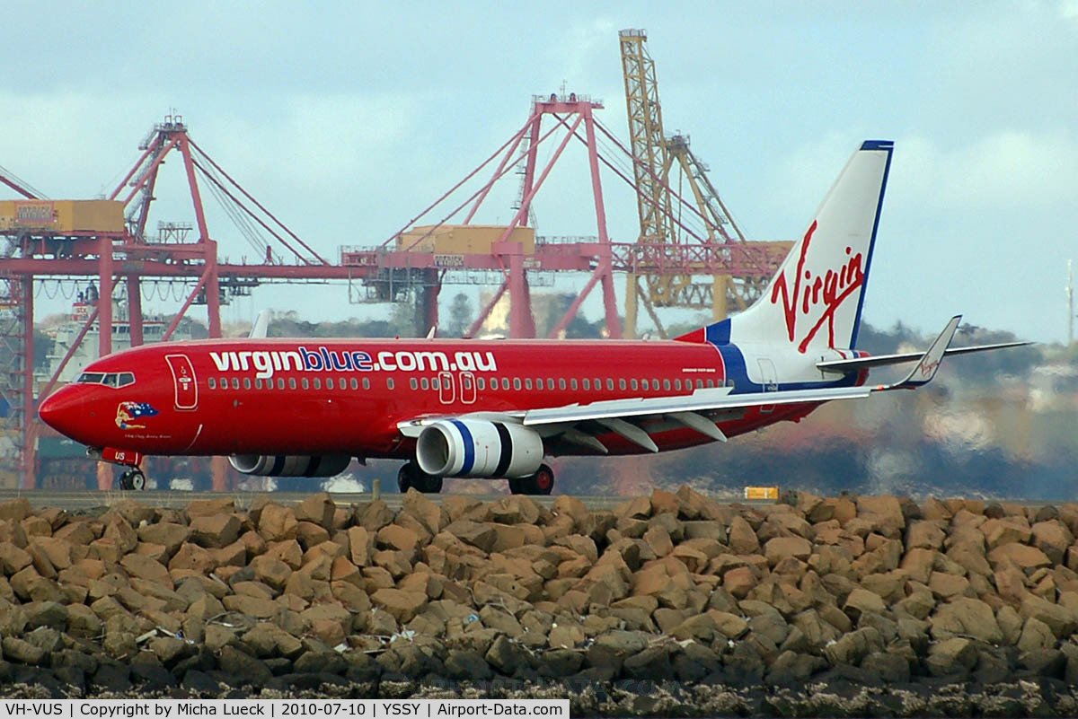 VH-VUS, 2009 Boeing 737-8FE C/N 36607, At Sydney