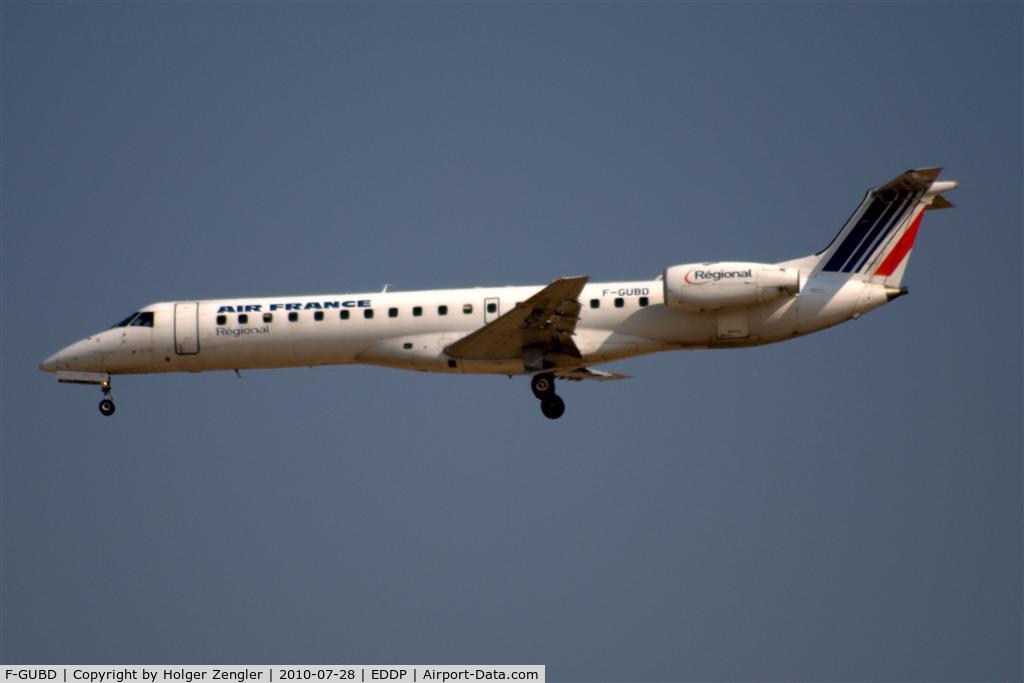 F-GUBD, 2000 Embraer ERJ-145LR (EMB-145LR) C/N 145333, AF 1416 from Paris CDG is floating down to LEJ.
