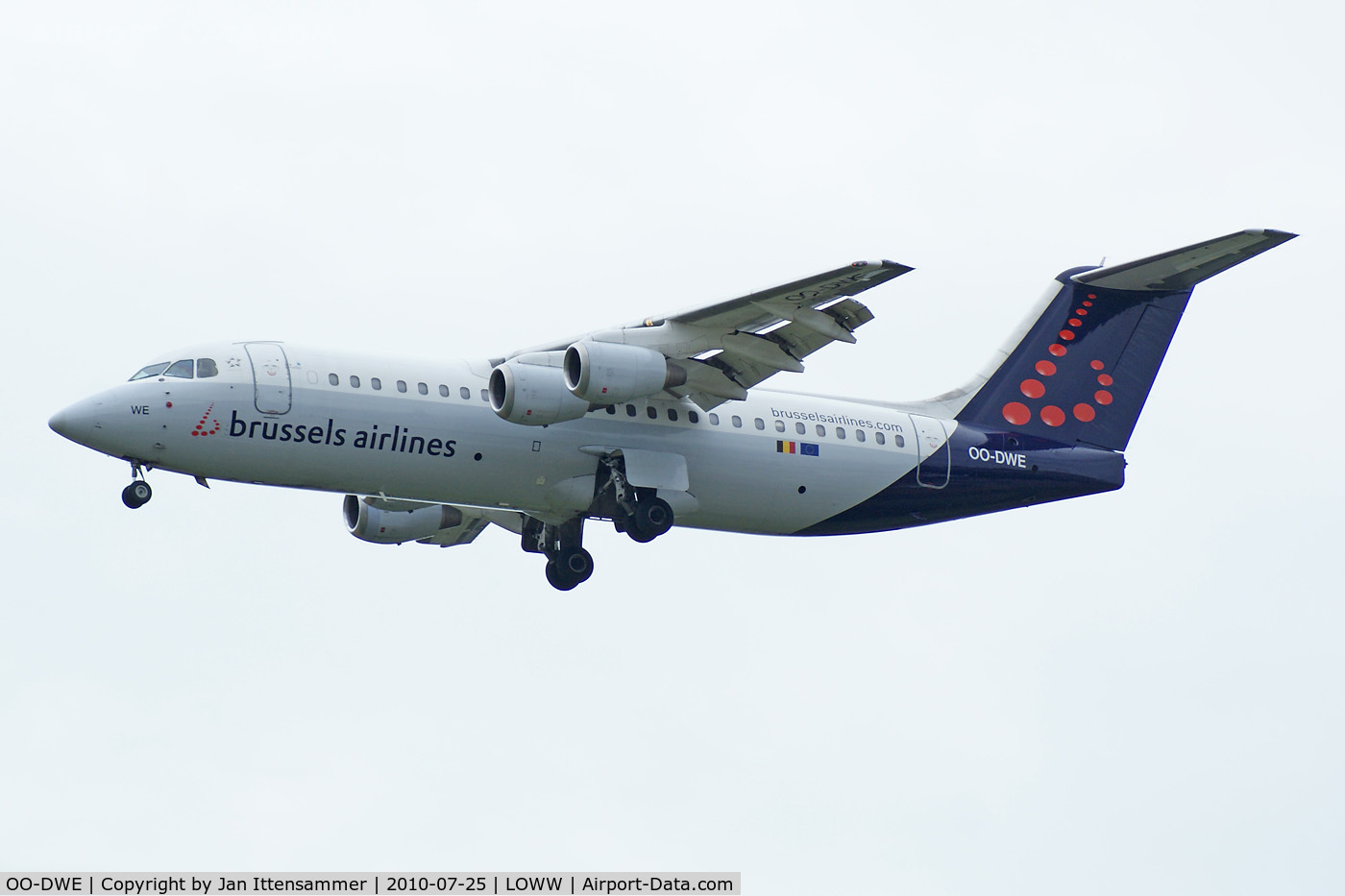 OO-DWE, 1998 British Aerospace Avro 146-RJ100 C/N E3327, SN Brussels Airlines