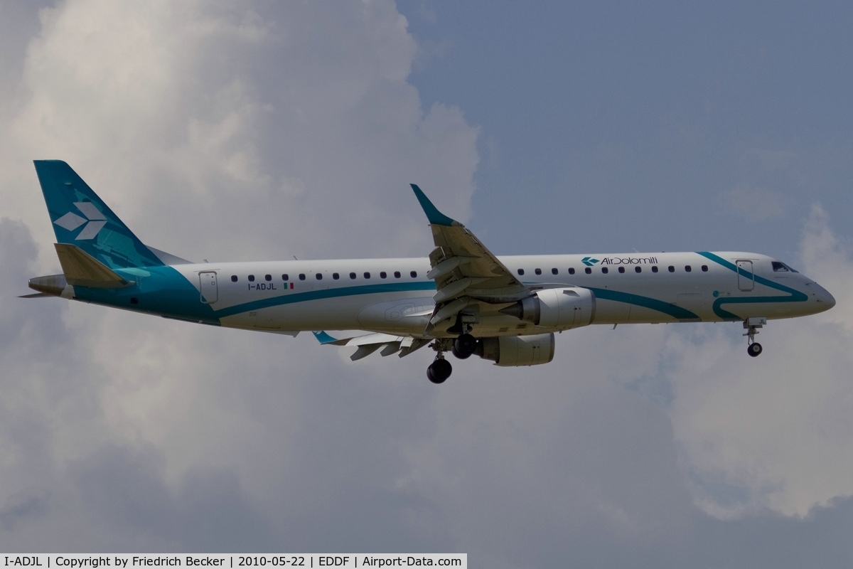 I-ADJL, 2009 Embraer 195LR (ERJ-190-200LR) C/N 19000256, on final RW07R