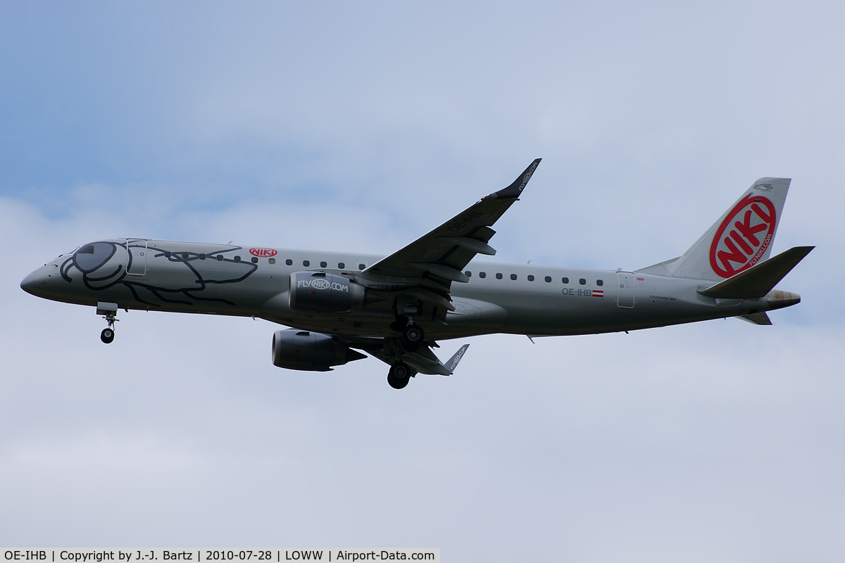 OE-IHB, 2009 Embraer 190LR (ERJ-190-100LR) C/N 19000294, DSLR-A230 (55-200 mm); www.haj-spotter.de.tf