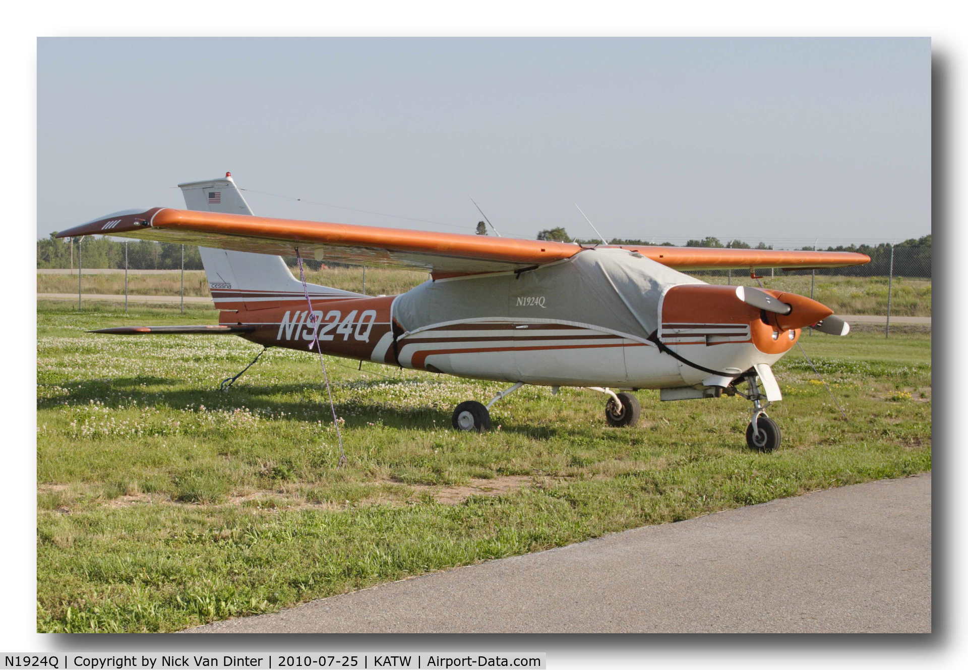 N1924Q, 1972 Cessna 177RG Cardinal C/N 177RG0324, Sure KATW is nice ... I still want to go to Oshkosh!