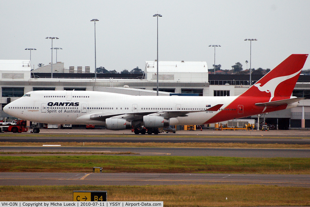 VH-OJN, 1991 Boeing 747-438 C/N 25315, At Sydney