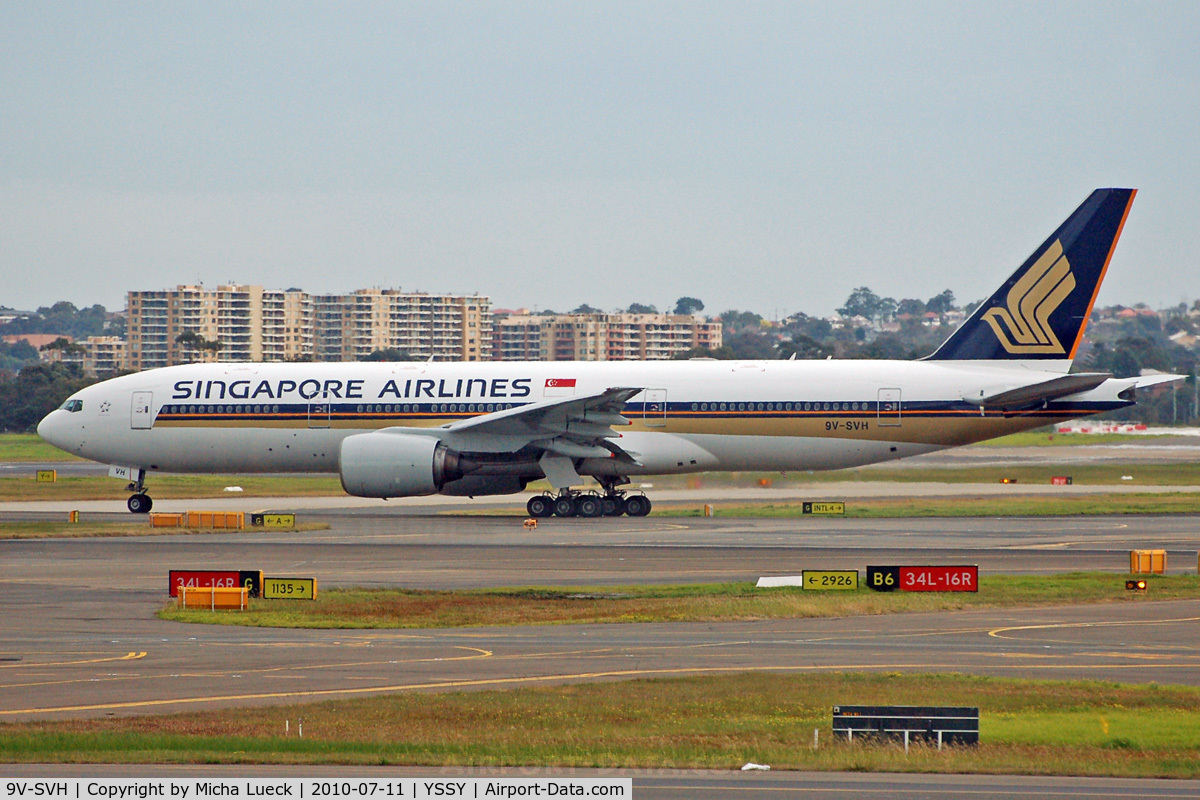 9V-SVH, 2002 Boeing 777-212/ER C/N 28532, At Sydney