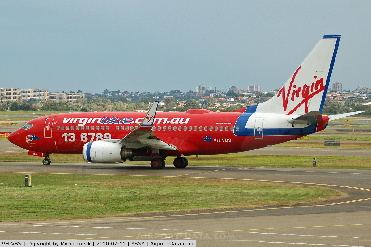 VH-VBS, 2002 Boeing 737-7BX C/N 30746, At Sydney