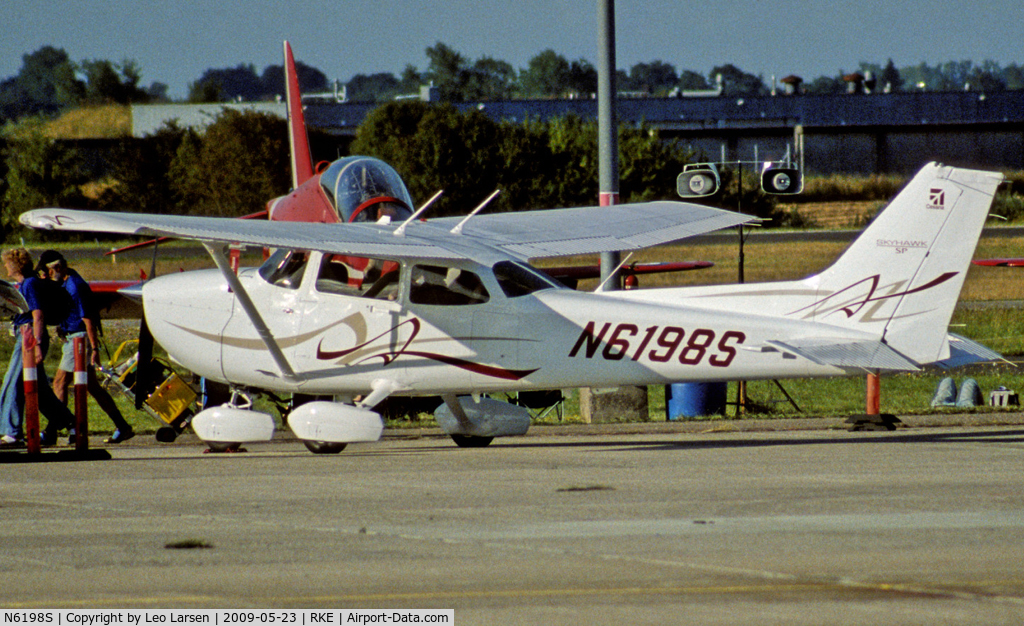 N6198S, 2008 Cessna 172S C/N 172S10790, From Air Show RKE 