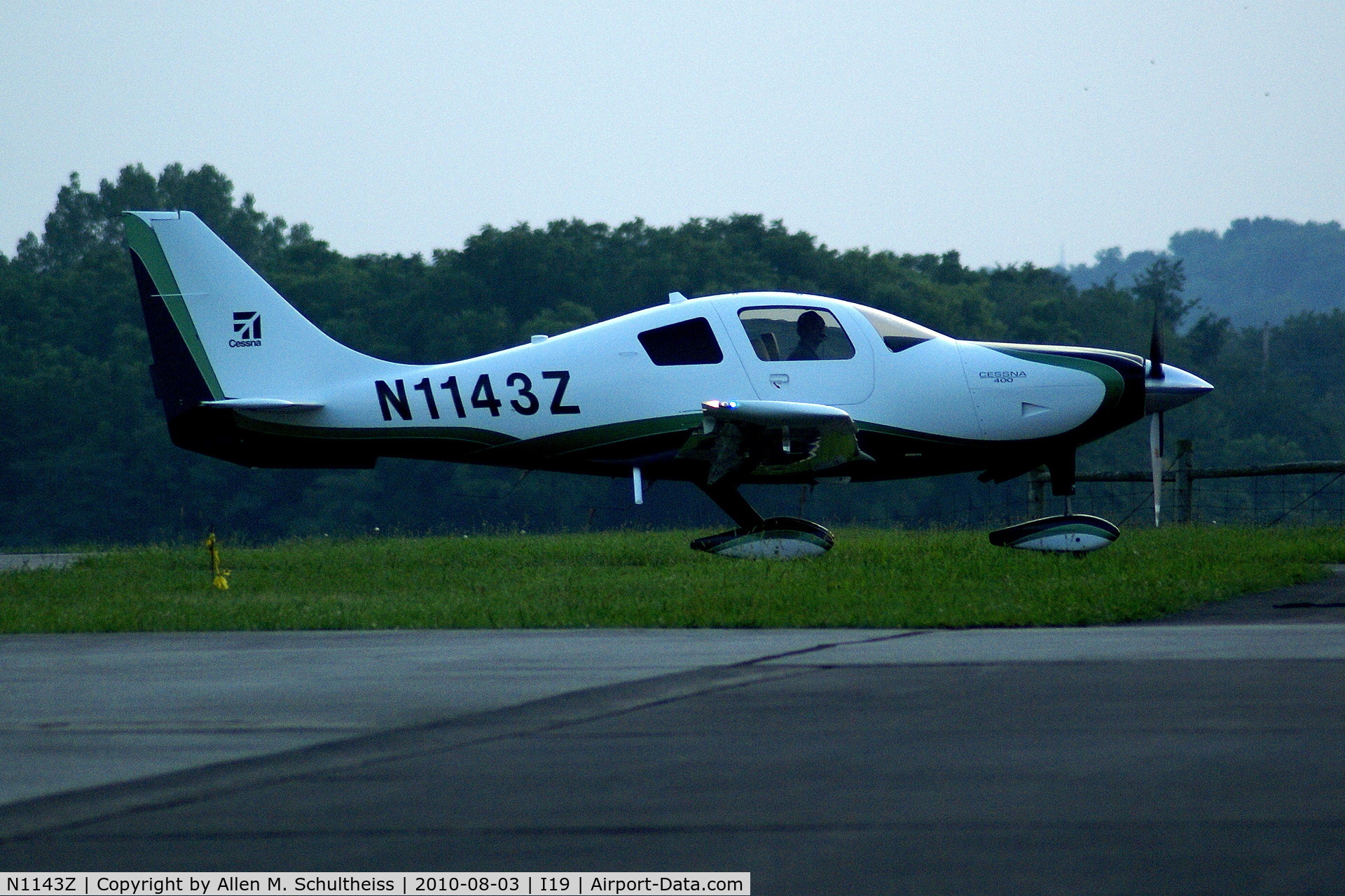 N1143Z, 2008 Cessna LC41-550FG C/N 411107, Late Evening Arrival ....