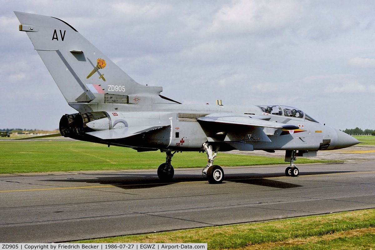 ZD905, 1985 Panavia Tornado F.2 C/N AS001/397/3182, taxying back to the flightline after a breathtaking display at the RAF Alconbury Air Tattoo 1986