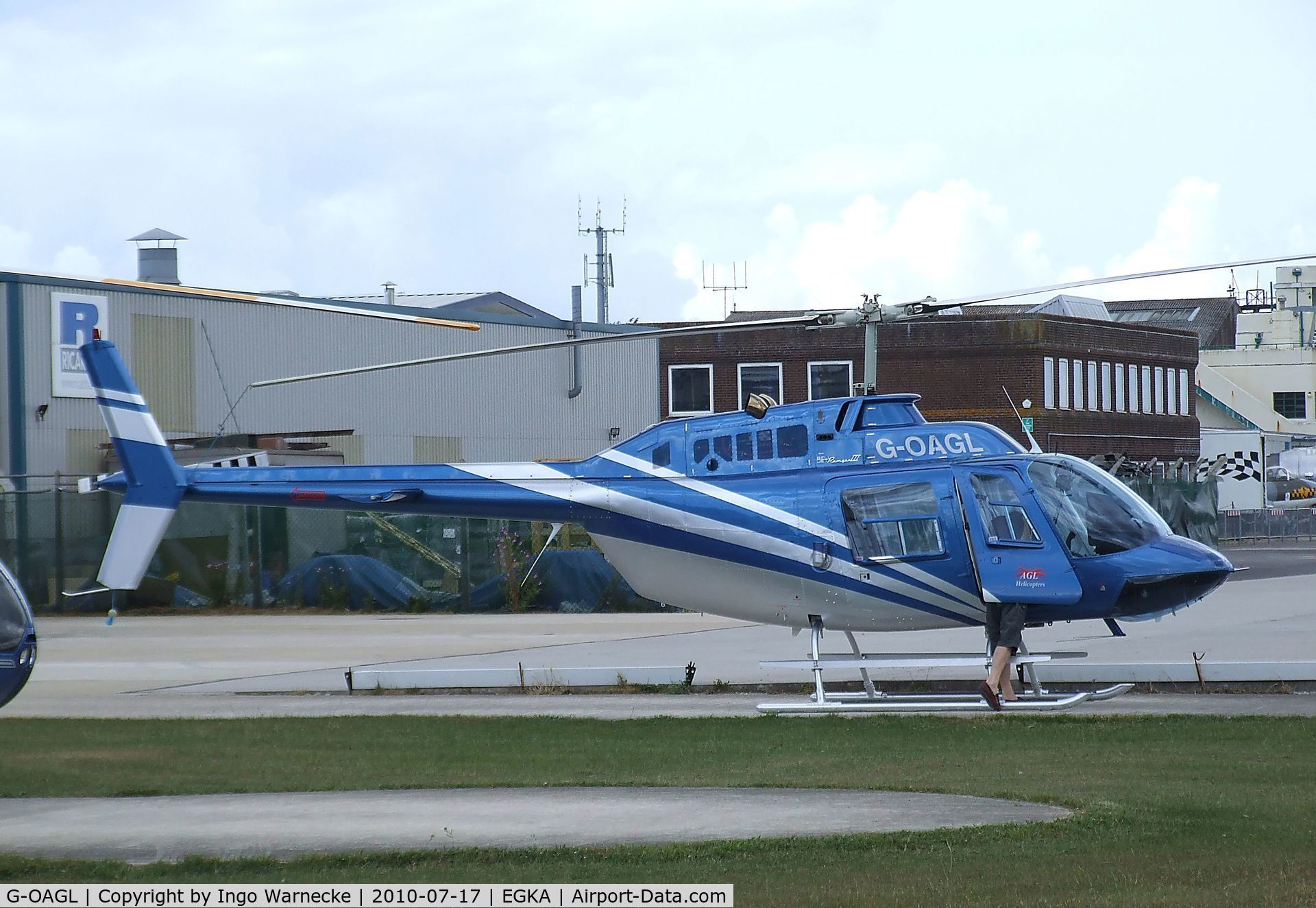 G-OAGL, 1980 Bell 206B JetRanger III C/N 3035, Bell 206B JetRanger at Shoreham airport