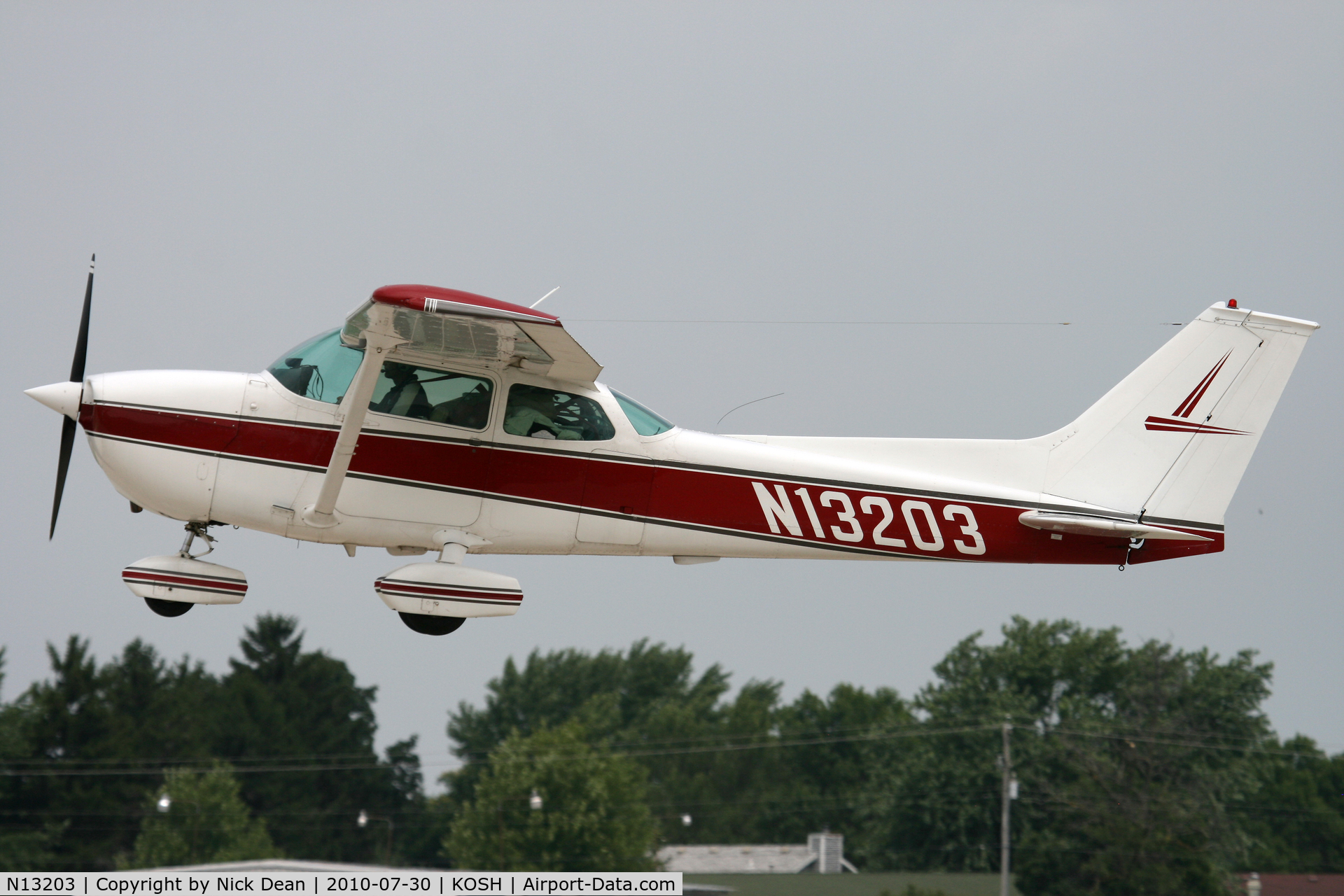 N13203, 1973 Cessna 172M C/N 17262570, KOSH
