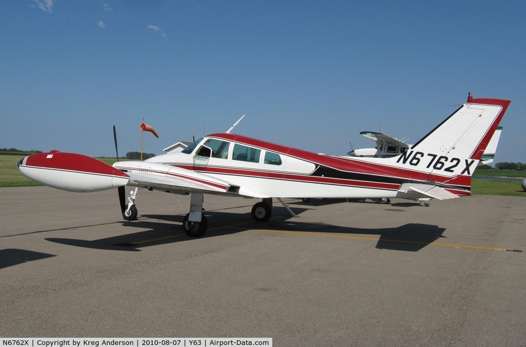 N6762X, 1961 Cessna 310F C/N 310-0062, 2010 LAPA Fly-in